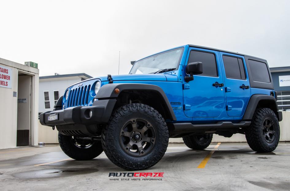 JEEP WRANGLER BEAST BLACK MACHINED WITH DARK TINT 4